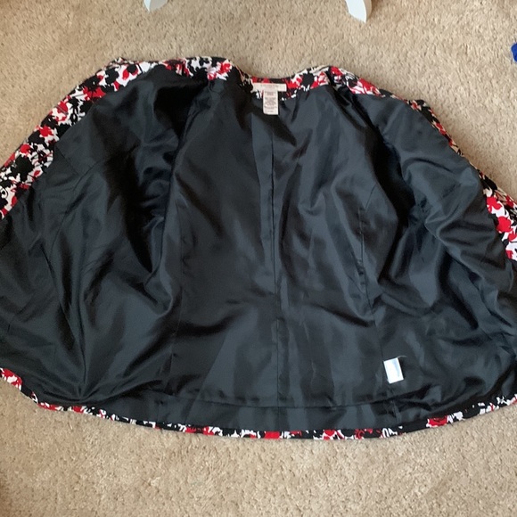 Covington Floral Cropped Jacket 100% cotton, lining 100% polyester. 16-18W - Picture 11 of 12